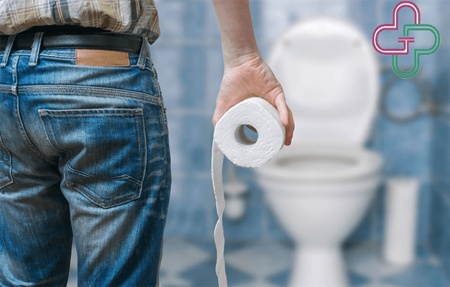 Người có thói quen ngồi bồn cầu quá lâu hoặc rặn nhiều ở mỗi lần đi đại tiện